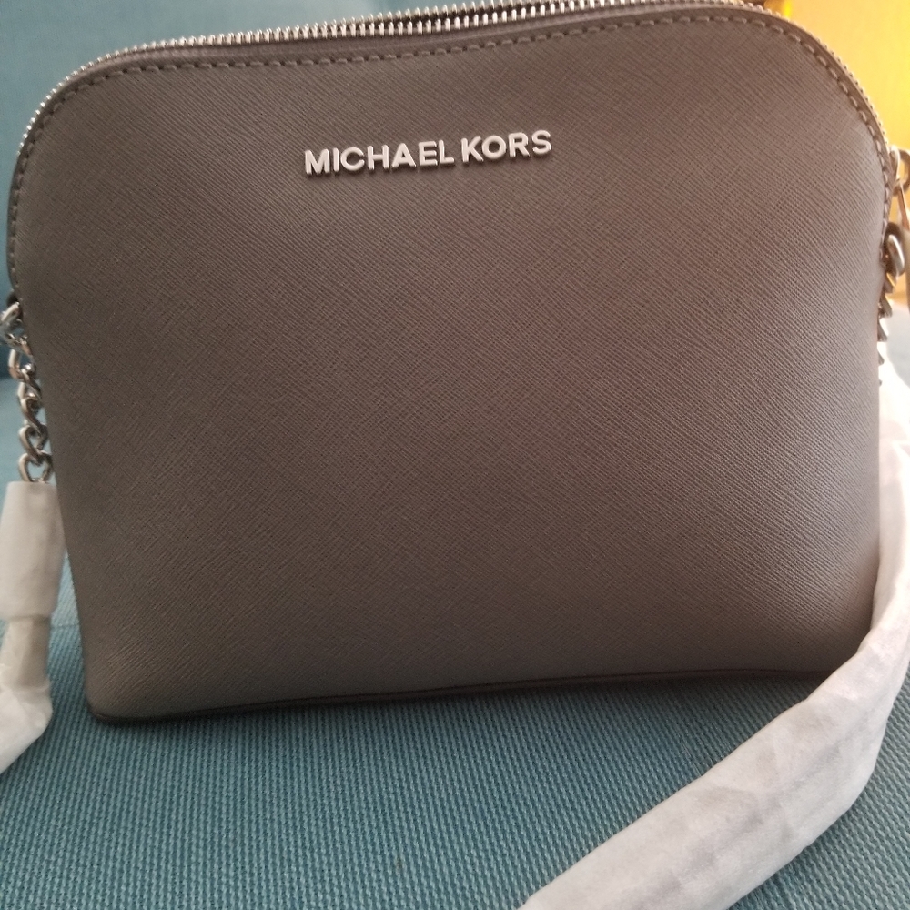 Michael kors crossbody purse..brand new